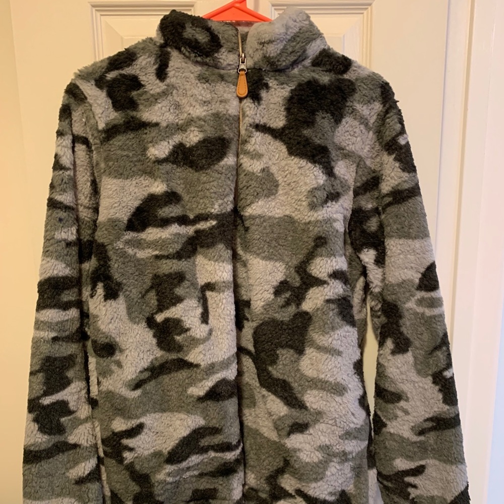 Pink Lily Boutique camo Sherpa